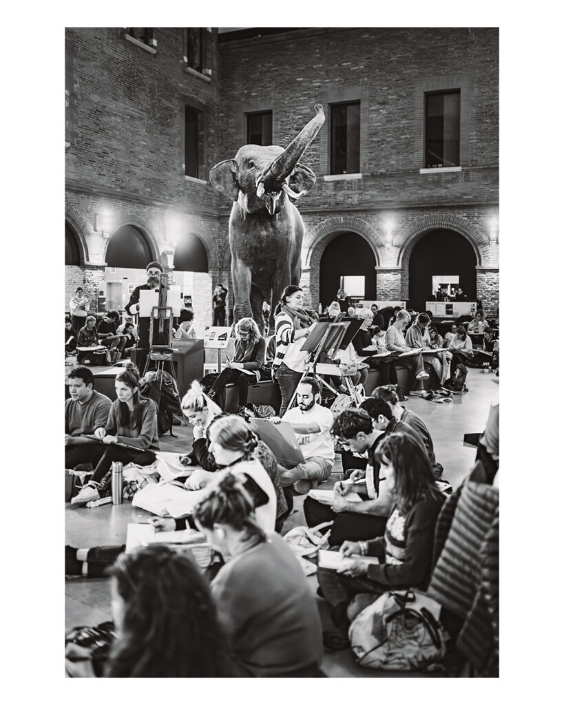 Nocturne du modèle vivant à Toulouse 2023 au Muséum, avec Axelle Picard, Florence Boué et Audrey Bourdin